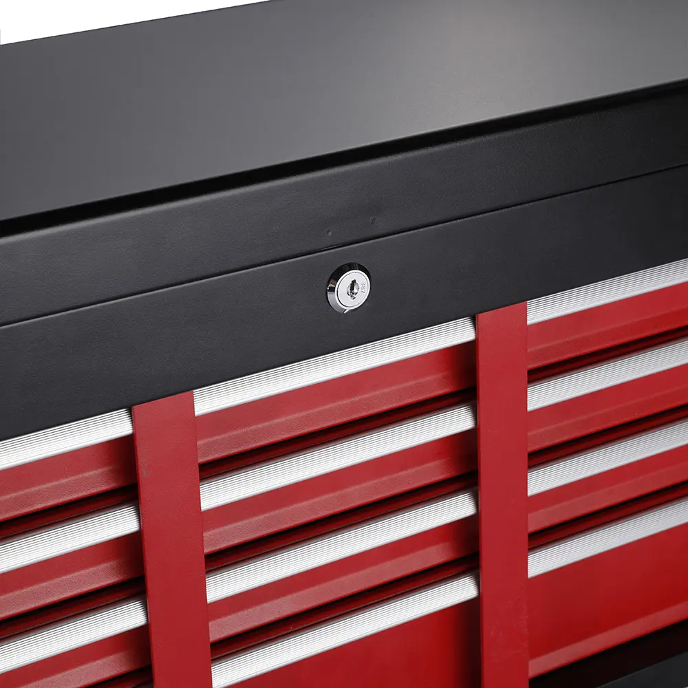 Front lock and drawer handle detail of the nine drawer top chest